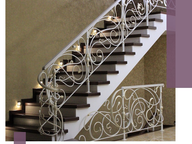 Кованые лестницы под ключ в Новошахтинске — изготовление и монтаж