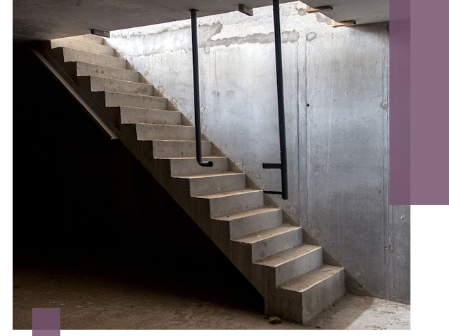 Изготовление и монтаж лестниц в подвале в Новошахтинске