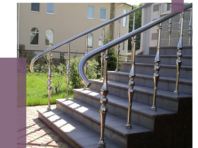 Перила для крыльца в Новошахтинске от 10937 руб. — монтаж ПРОЛЁТ-Нвш