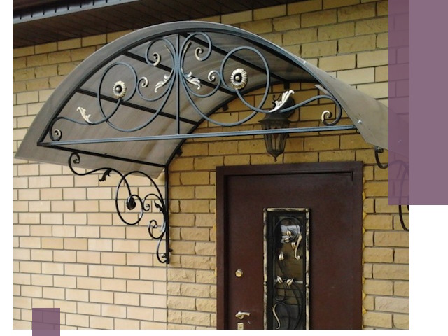 Изготовление козырьков из металла под ключ в Новошахтинске