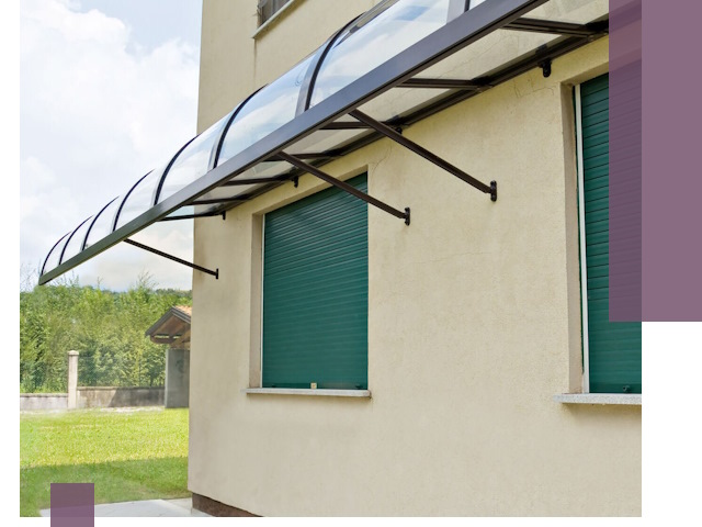 Козырьки над окнами в Новошахтинске — изготовление и монтаж по выгоде