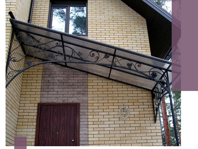 Односкатные козырьки из металла под ключ в Новошахтинске