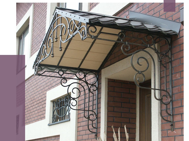 Двускатные козырьки в Новошахтинске под ключ от 13020 руб.