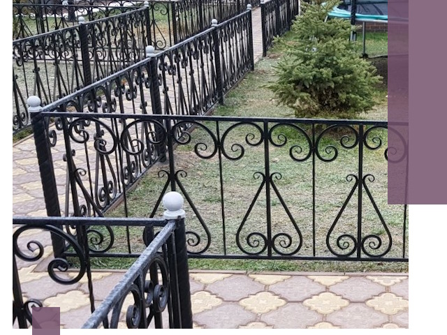 Кованые газонные ограждения под ключ в Новошахтинске